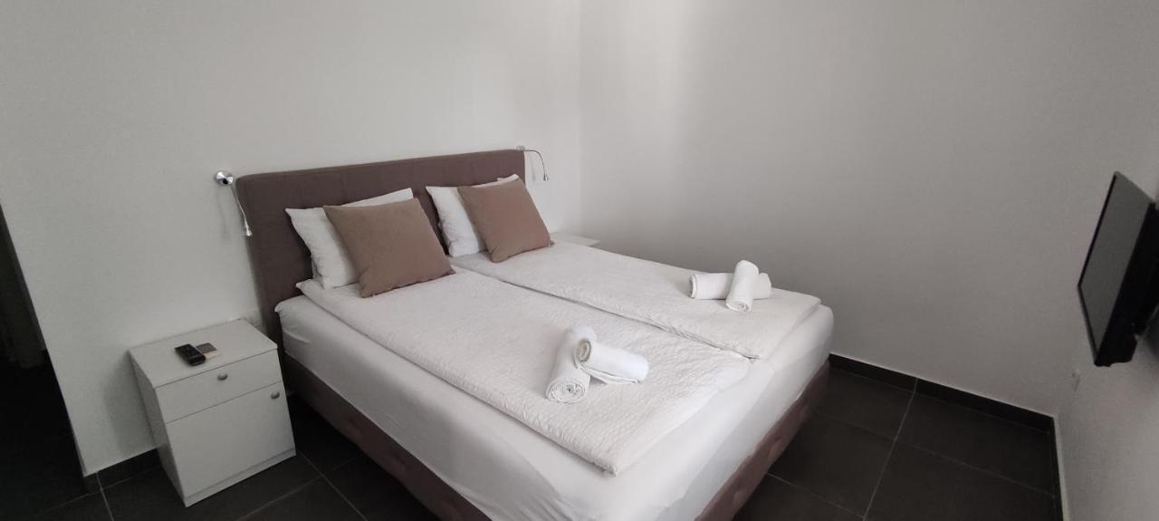 Zoran Apartments Sveti Stefan Dış mekan fotoğraf